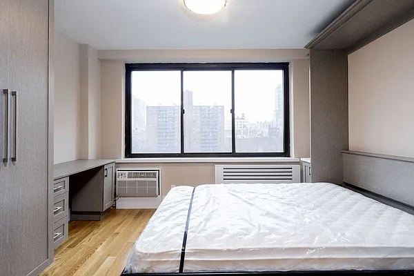 Rented by PWV Acquisitions | media 7