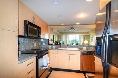 3rd image of 1100 106th Ave NE APT 607