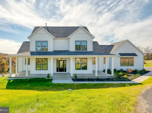 2527A Fourleaf Dr, Finksburg, MD 21048