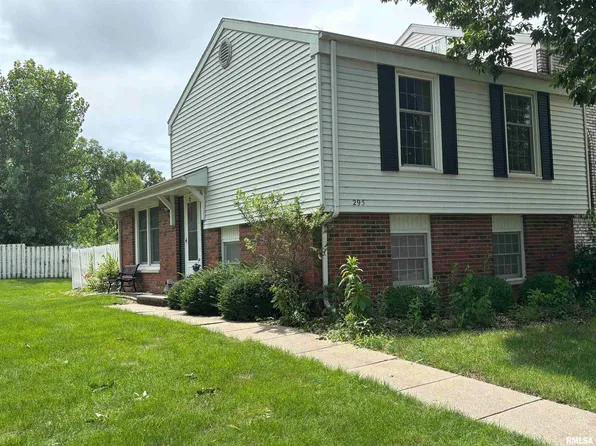 295 Jamestown Rd, Macomb, IL 61455