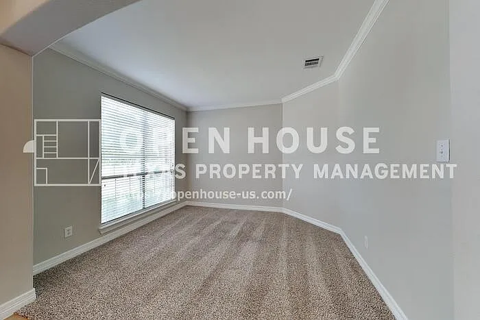 11154 Monarch Dr — Photo 4