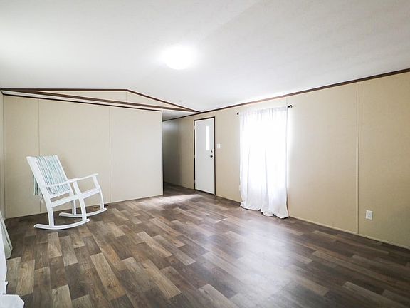 3rd image of 2612 Sabana Ln