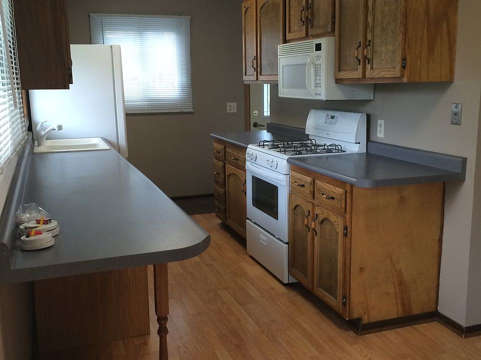 1st image of 20824 Eveleth St NE