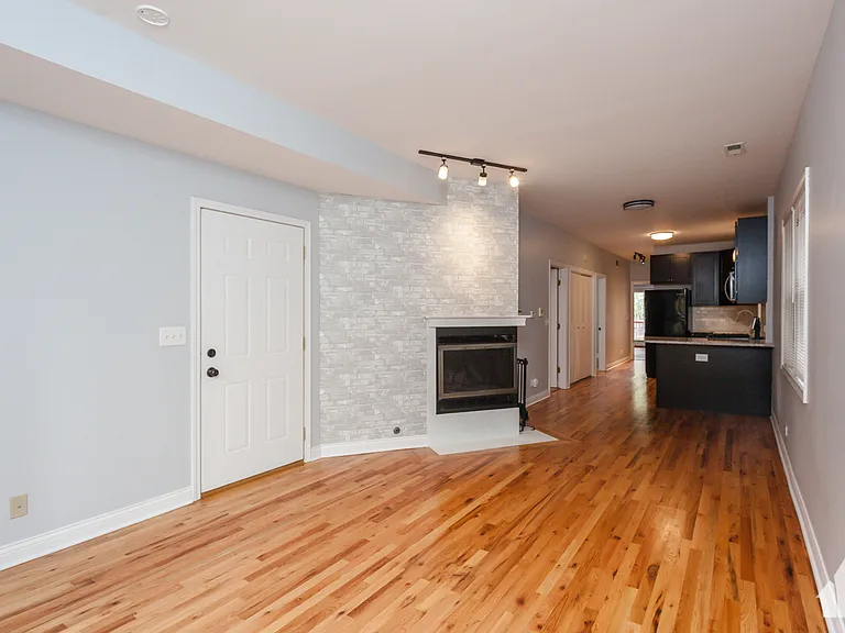 1510 N Elk Grove Ave #2 — Photo 13