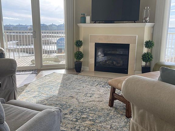 4th image of 124 W 75th St #401