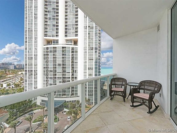 3rd image of 18101 Collins Ave APT 1403