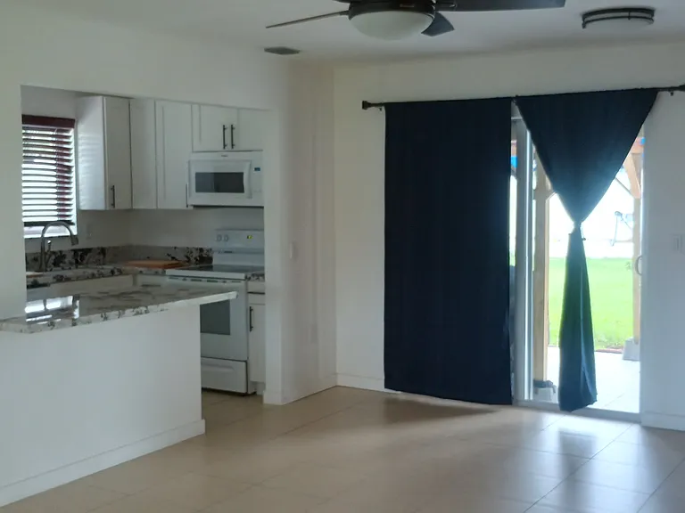 7681 NW 16th Ct — Photo 15