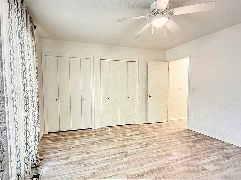 1024 Washington St — Photo 5