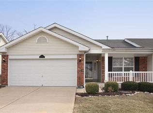 10247 Greenwich Pl, Saint Louis, MO
