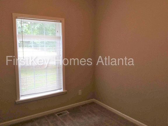 5th image of 202 Austin Ave