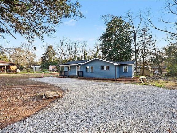 2nd image of 1004 Mapp St