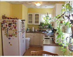 1st image of 115 Agnes St