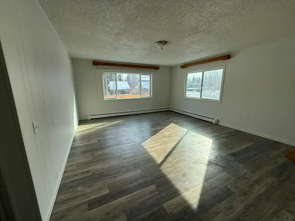 2107 Jefferson Ave APT 3, Anchorage, AK 99517