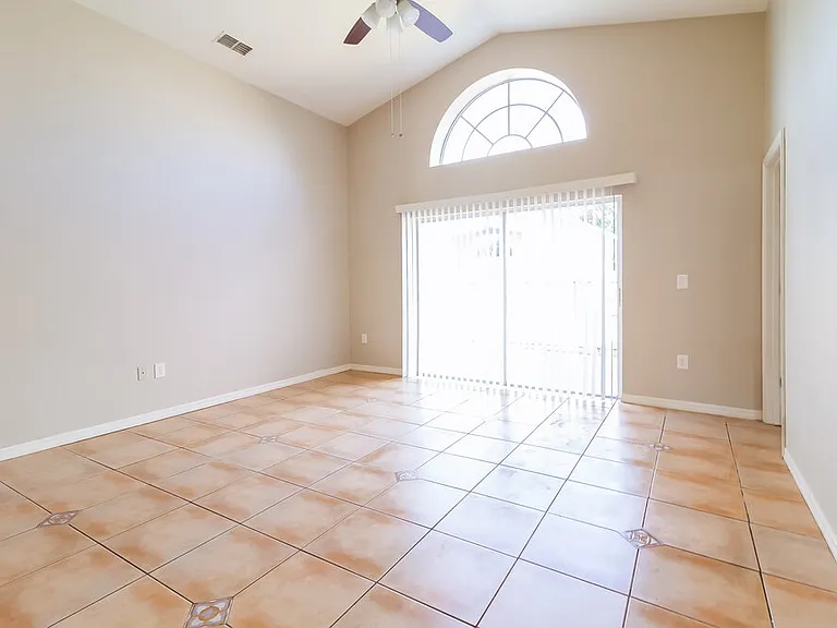 312 Riunite Cir — Photo 6