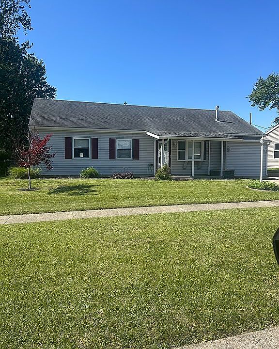 1st image of 221 Woodlawn Ave