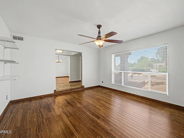 6133 E Mountain View Rd — Photo 9