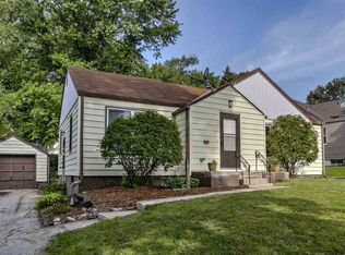 7238 N 35th Cir, Omaha, NE 68112