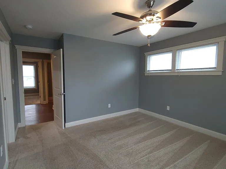 3123 Broadway St — Photo 45