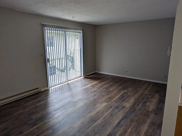 1145 Rural Ave SE — Photo 37