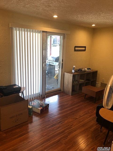 1st image of 6928 Eliot Ave