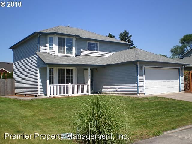1st image of 4720 NE 40th St