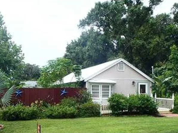 5350 Dorsay St, Sarasota, FL 34232