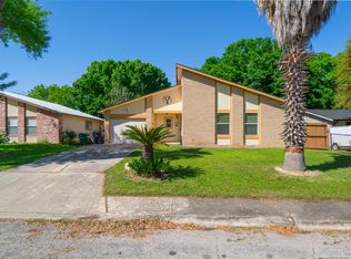 4211 Desert Gold Dr, San Antonio, TX 78222