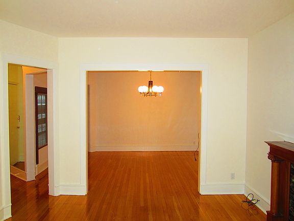 3rd image of 1758 W Sunnyside Ave