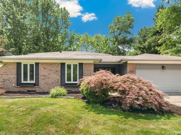 8751 Stoneridge Ct NW, Pickerington, OH 43147