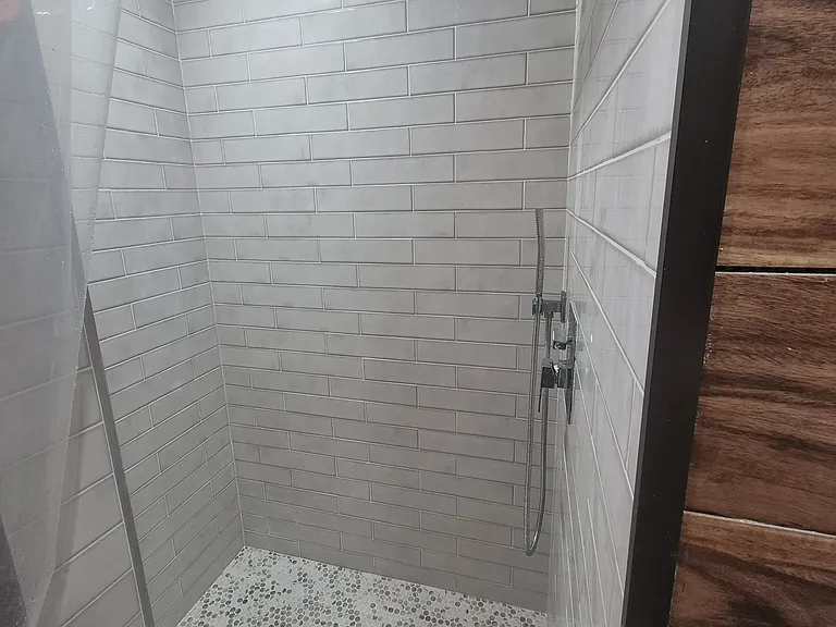 144 Chapman Cir — Photo 12