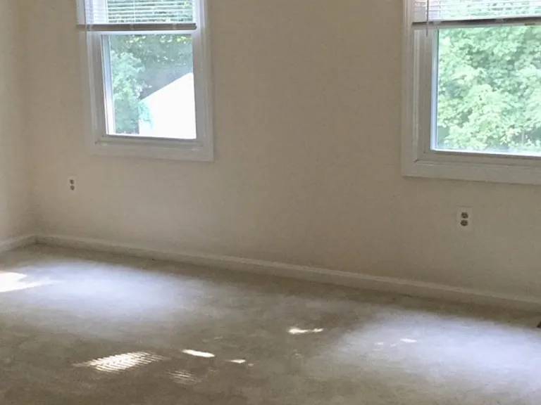 138 Riviera Dr — Photo 8