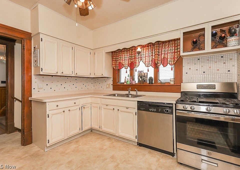 148 Eastern Heights Blvd, Elyria, OH 44035 Zillow