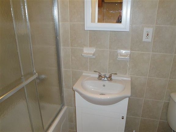 5th image of 62 Tuers Ave APT 1