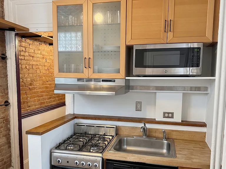 212 Avenue B #9 — Photo 2