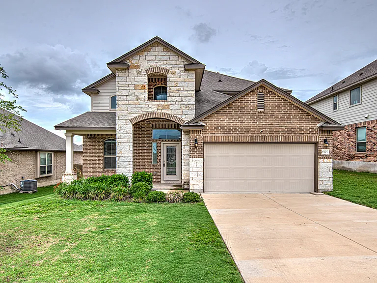 6107 Lavaca Dr — Photo 1