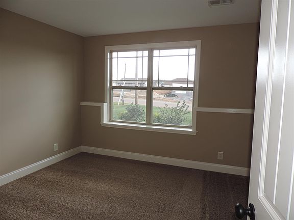 3rd image of 551 Summerhaven Lot 551