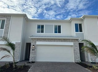 416 Nine Iron Dr, Davenport, FL 33896