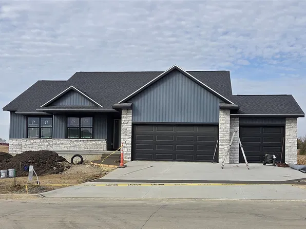 1517 3rd St SW, Mount Vernon, IA 52314