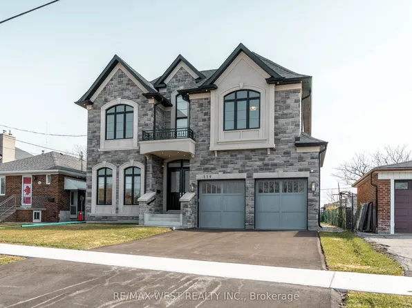 119 Jay St, Toronto, ON M6L 2M3