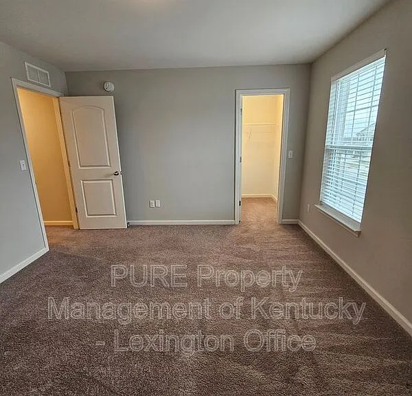 121 Forester Ct — Photo 17