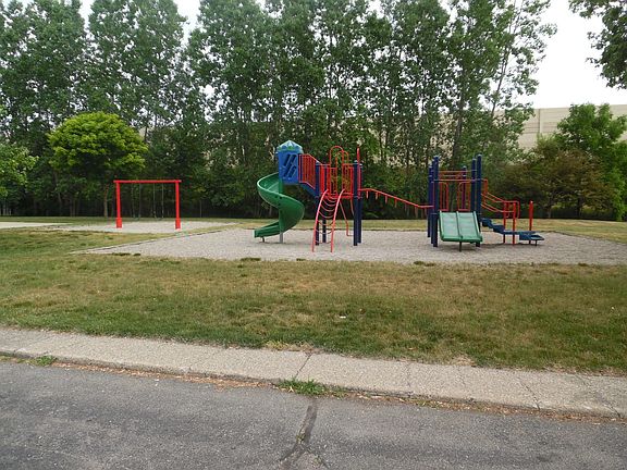 5th image of 6500 Division Ave S #61