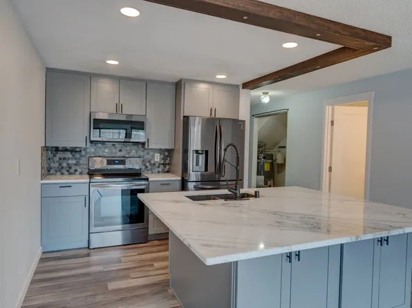111 NW Columbia Dr #B3, Oak Harbor, WA 98277