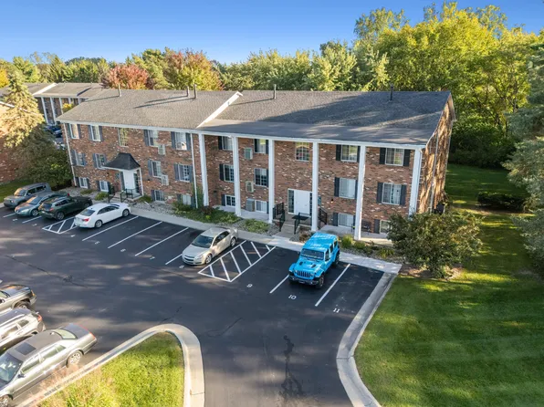 515 W Highland Rd APT E6, Howell, MI 48843