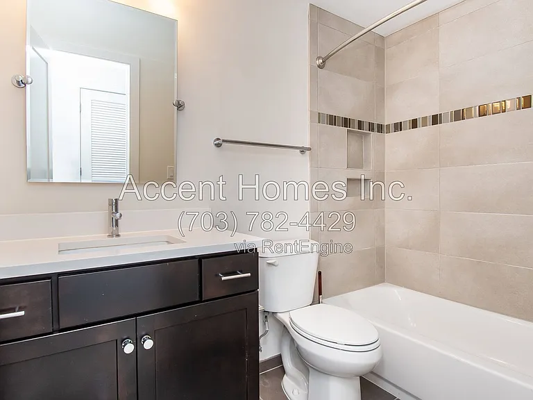 210 S Patrick St — Photo 23