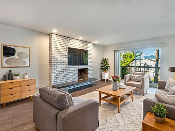 5842 Woodsworth St, Burnaby, BC V5G 1S7