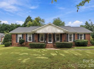 3223 Gardner Park Dr, Gastonia, NC 28054