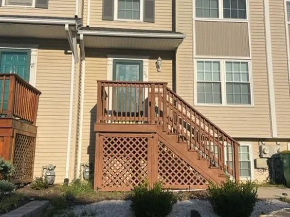 25 Highland Way, Newark, DE 19702