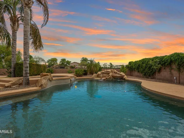 22737 N SUNSET Drive, Maricopa, AZ 85139