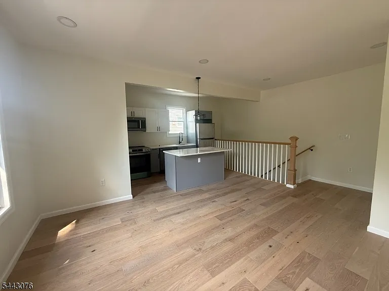 82 Grove St #2 — Photo 4