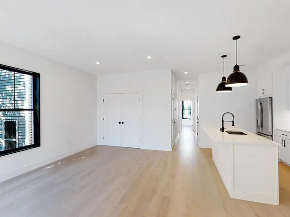 19-21 Buttonwood St #2, Boston, MA 02125